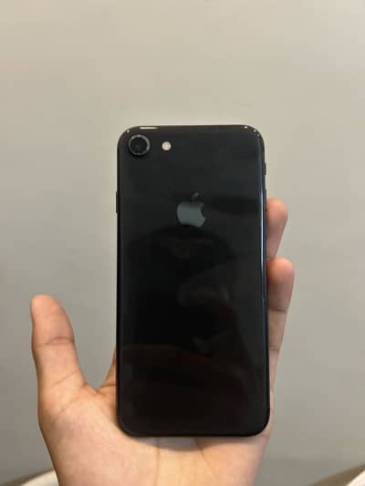 Apple iPhone 8