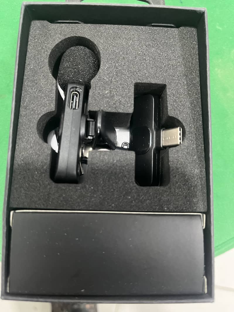 Wireless Microphone 3
