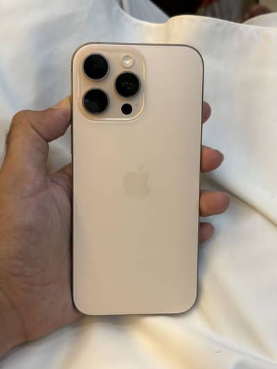 My iphone 16 pro max 256 gb health 89 just kit condition 10/10