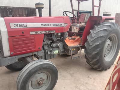 Massey Ferguson 385
