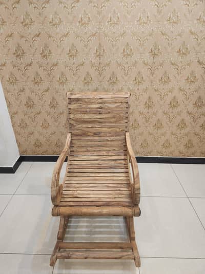 Brand New Rocking Chair - Rs. 13,500 03104834970