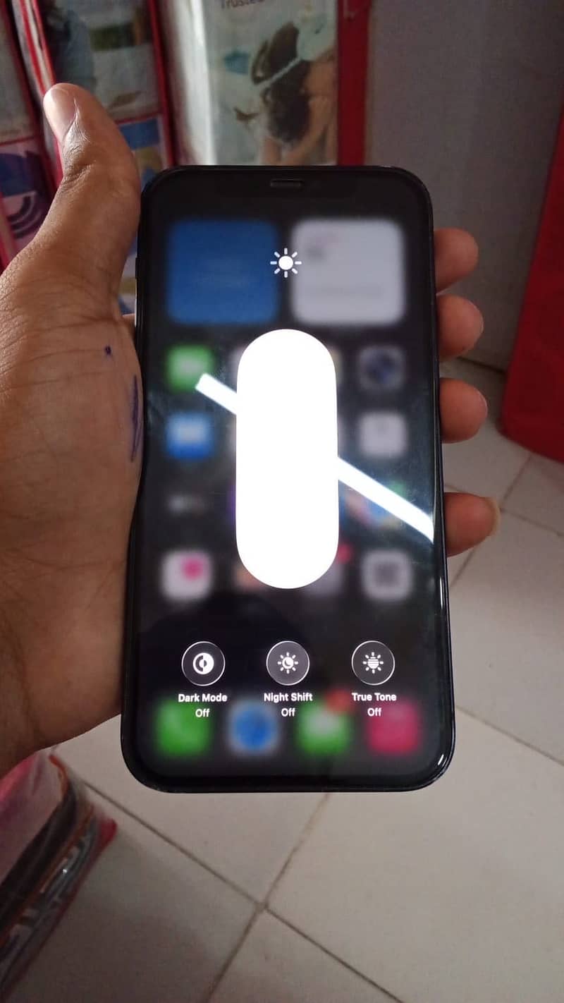 Apple iPhone 12 3