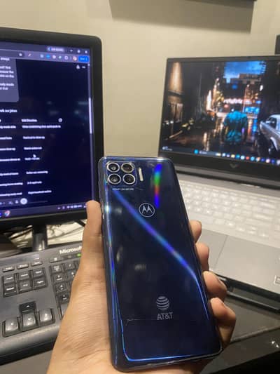 Motorola One 5G