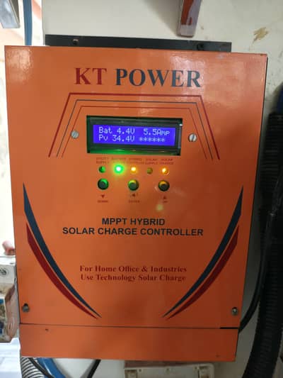 80A MPPT Solar Charge Controller | High Efficiency | Excellent Condit