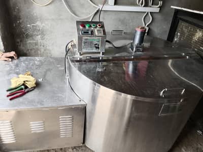 Milk chiller