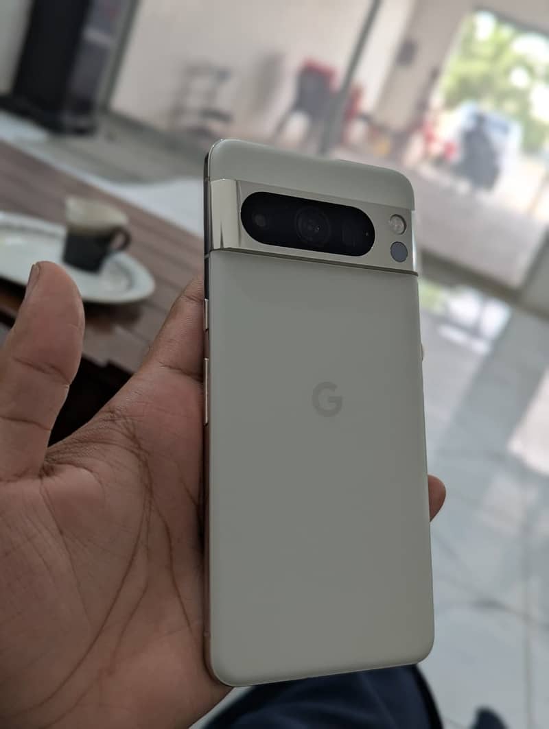 Google Pixel 8 Pro 7