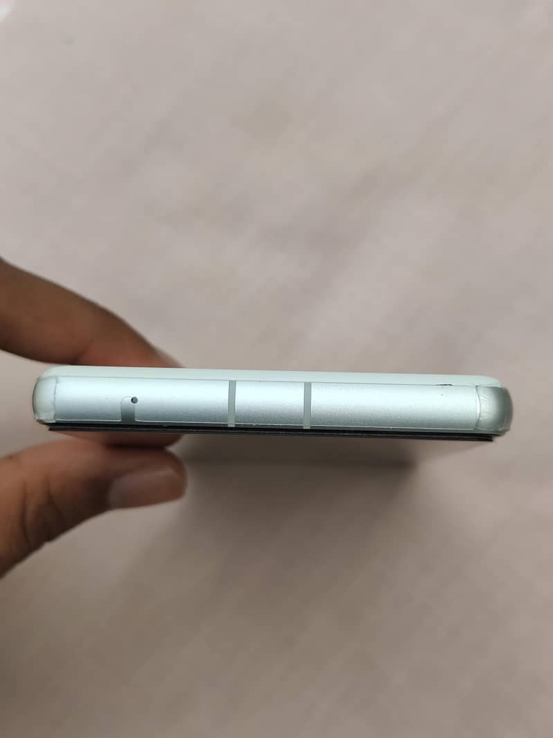 Google Pixel 7a 3