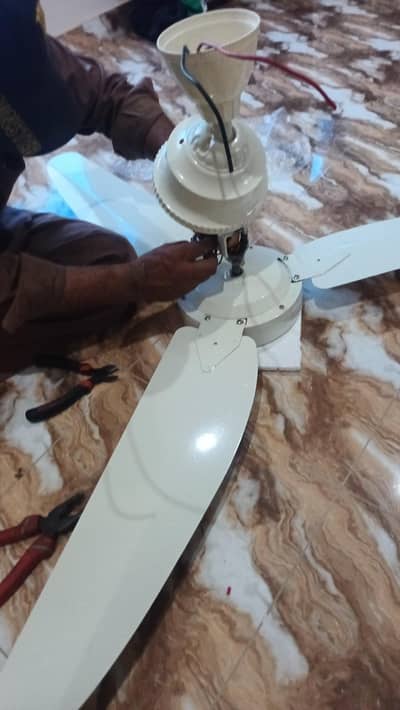 Brand new celling fan 3 months only used