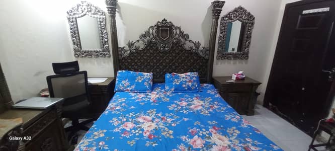 Sheesham wood carved luxury bed set for sale