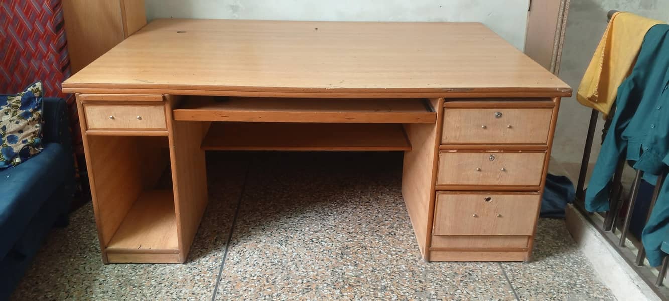 OFFICE TABLE 3