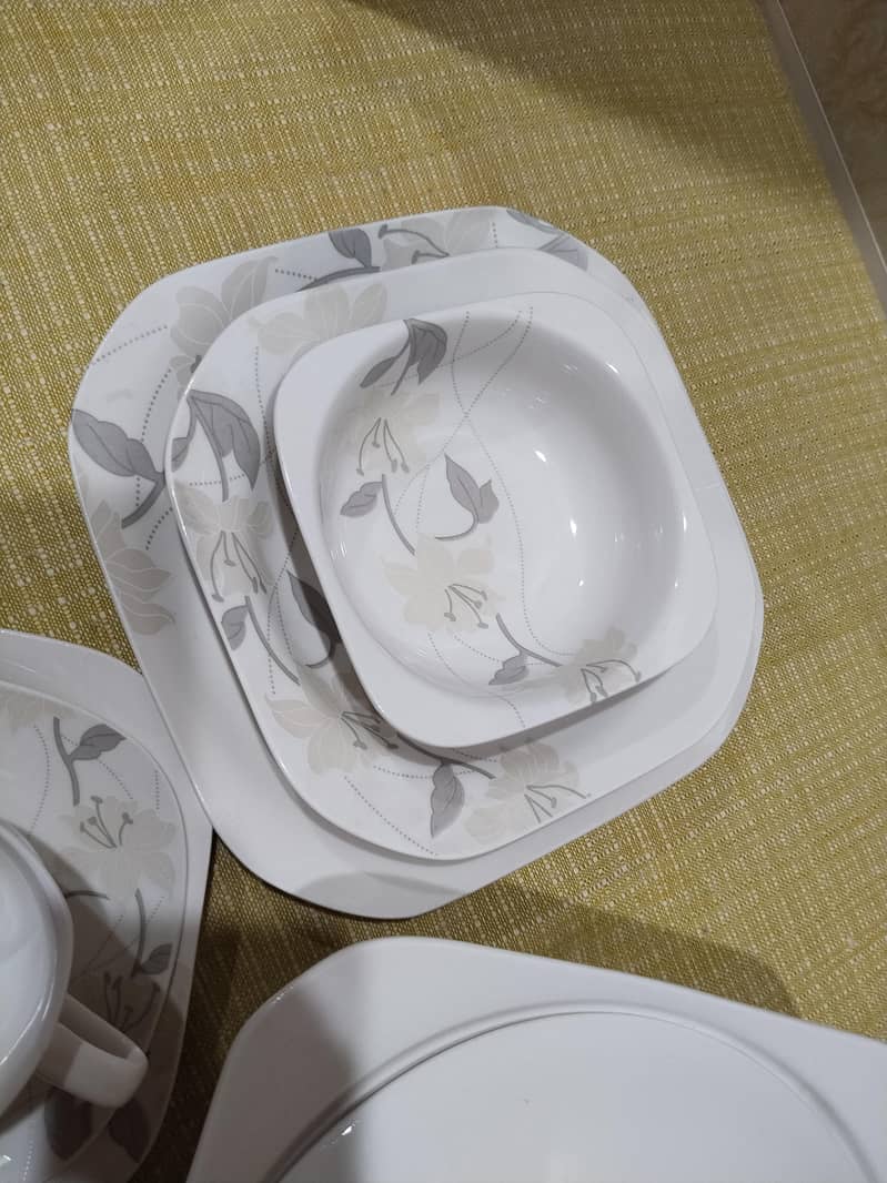 dinner set 2