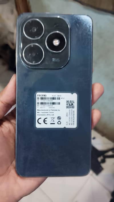 Tecno spark 20 8/256gb