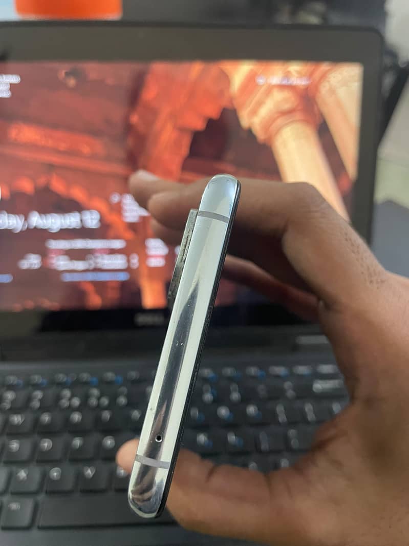 One Plus 8T 6