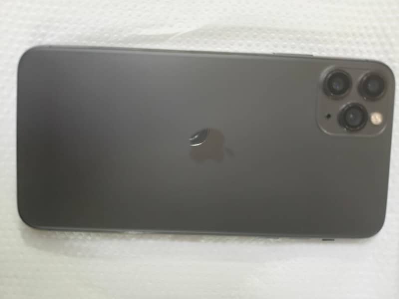 Apple iPhone 11 Pro Max 2