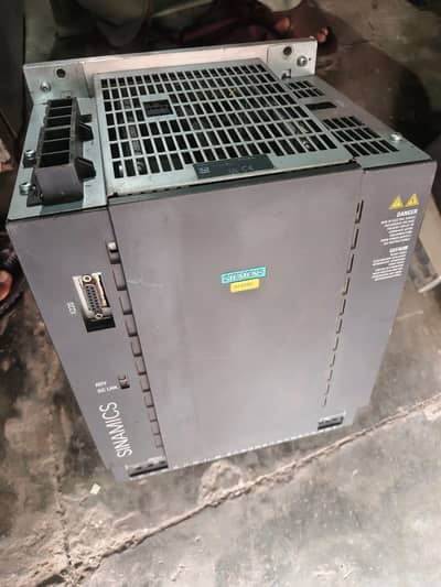 SIEMENS SINAMIC VFD 120KW DRIVE  INVERTER