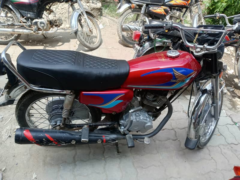 Honda CG 125 2016 3