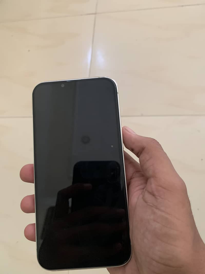 Apple iPhone 13 2