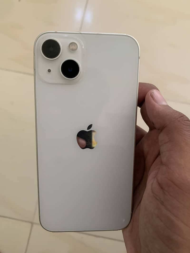 Apple iPhone 13 4