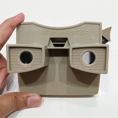 1980s Classic GAF View-Master 3D Viewer with 1 Reel | Made in America