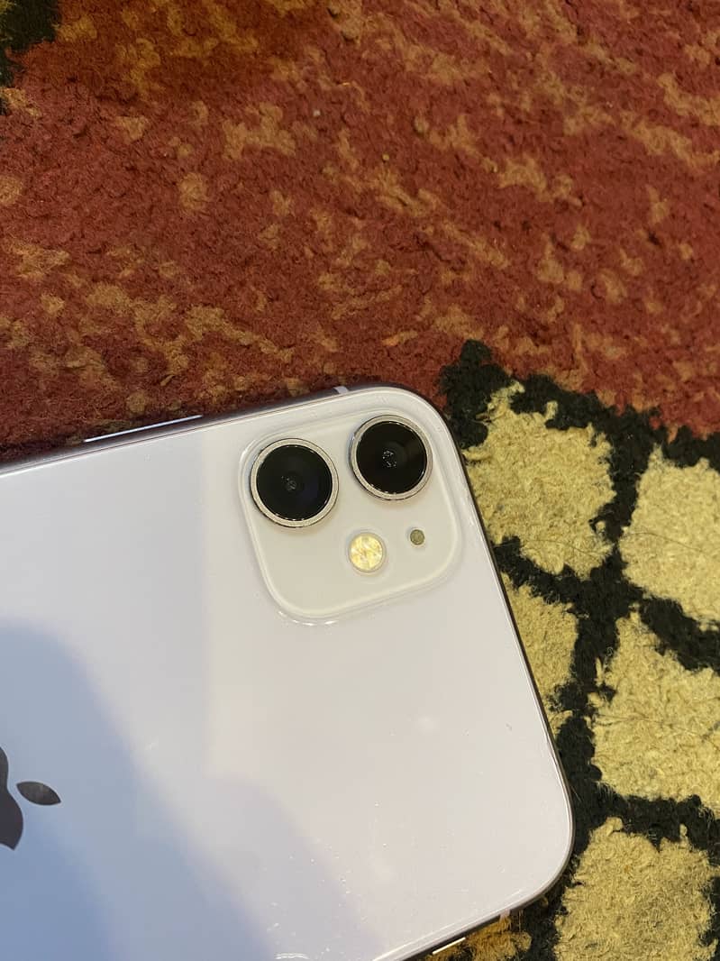 Apple iPhone 11 2