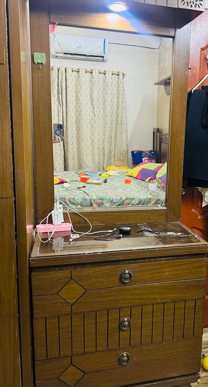 Dressing table 1