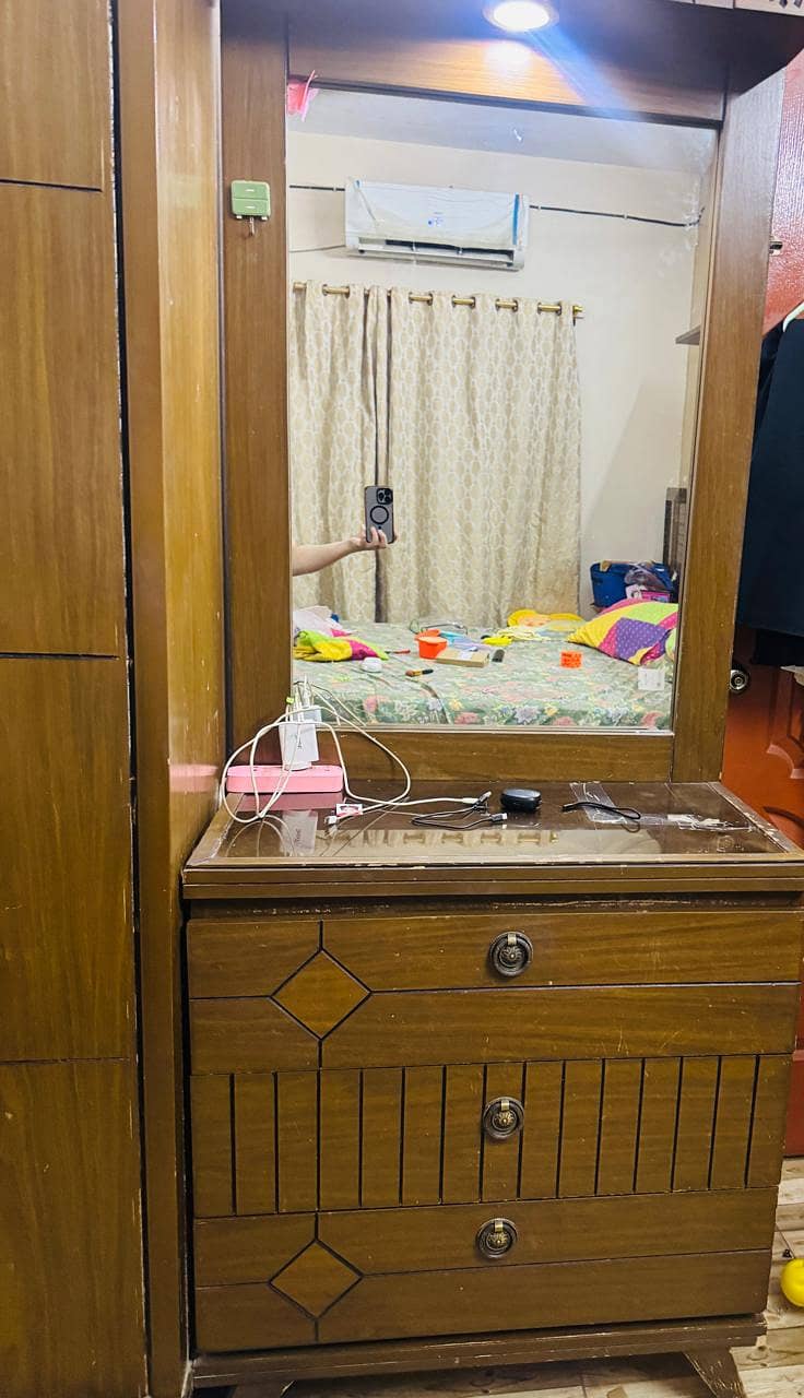 Dressing table 2