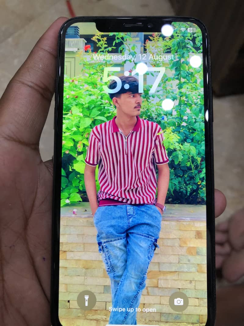 Apple iPhone X 3