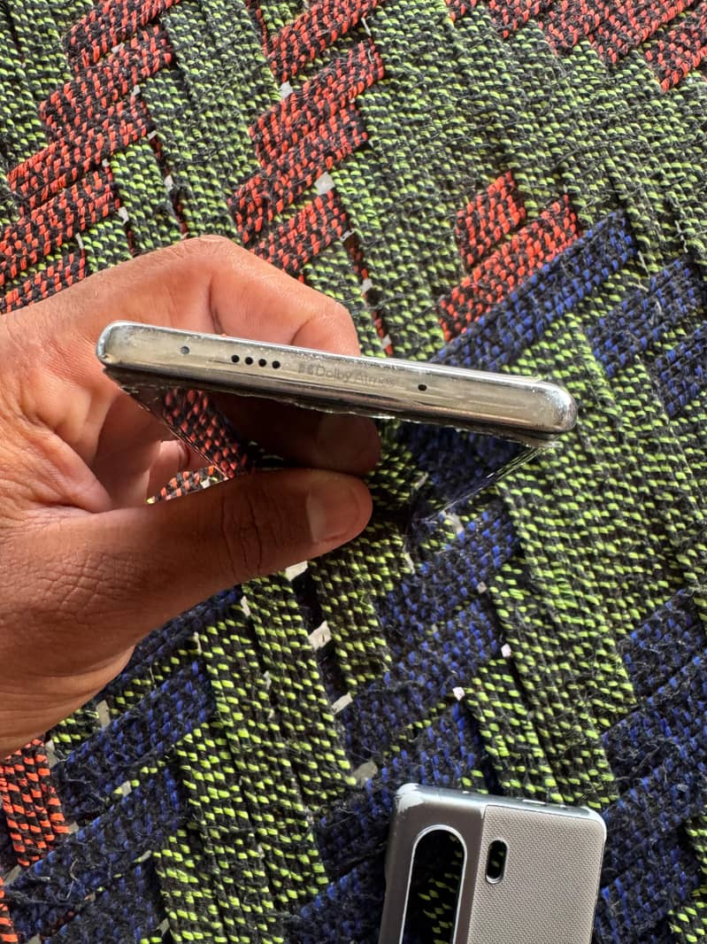 Tecno CAMON 40 Pro 3
