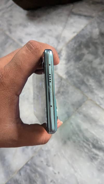 Tecno CAMON 40