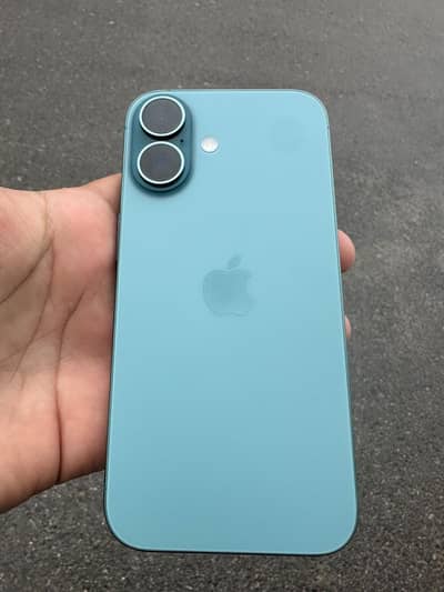 Apple iPhone 16