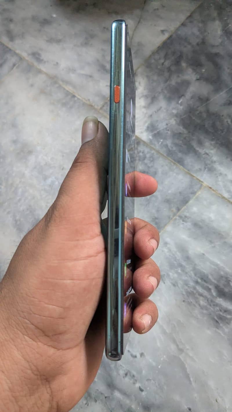 Tecno CAMON 40 6