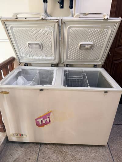 Triplet deep freezer urgent sale