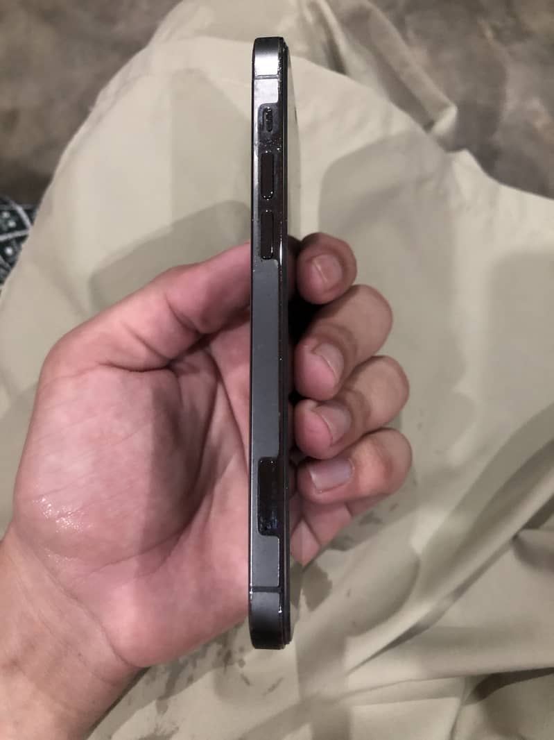 Apple iPhone 12 Pro 1