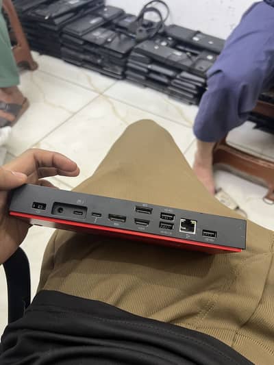 Thinkpad Universal ThunderBolt 4 dock