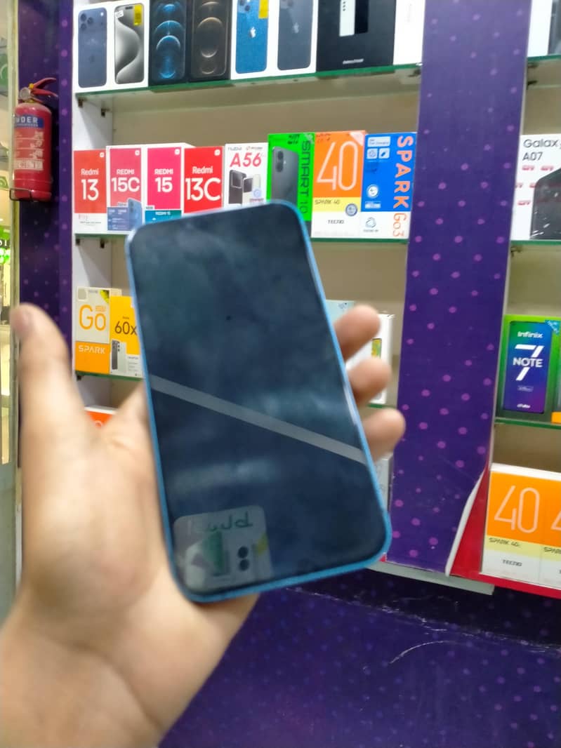 Apple iPhone 13 1
