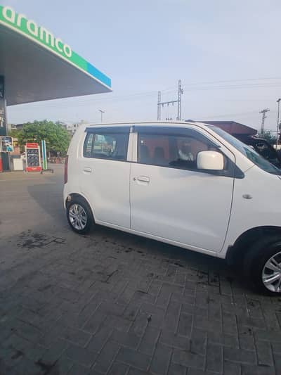 Suzuki Wagon R 2015