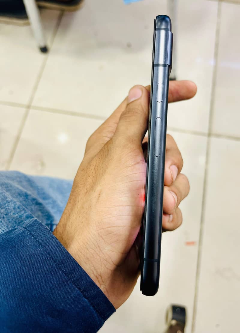 Google Pixel 8a 2