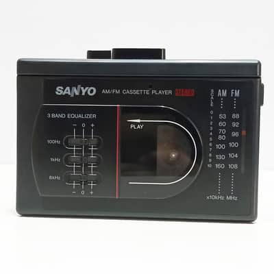 1990s Sanyo M-GR78 AM/FM Stereo Cassette Player with 3-Band Equaliser