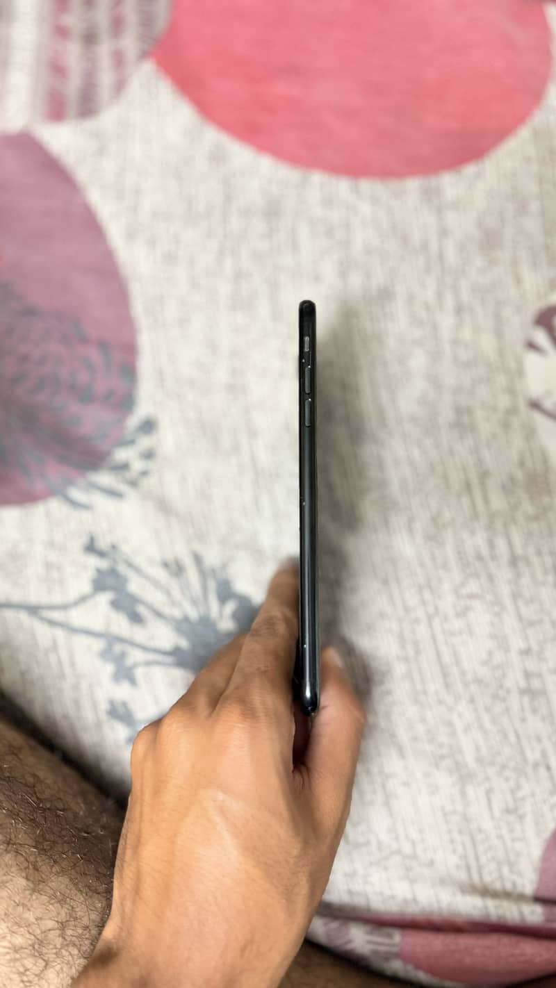 Apple iPhone 7 Plus 3