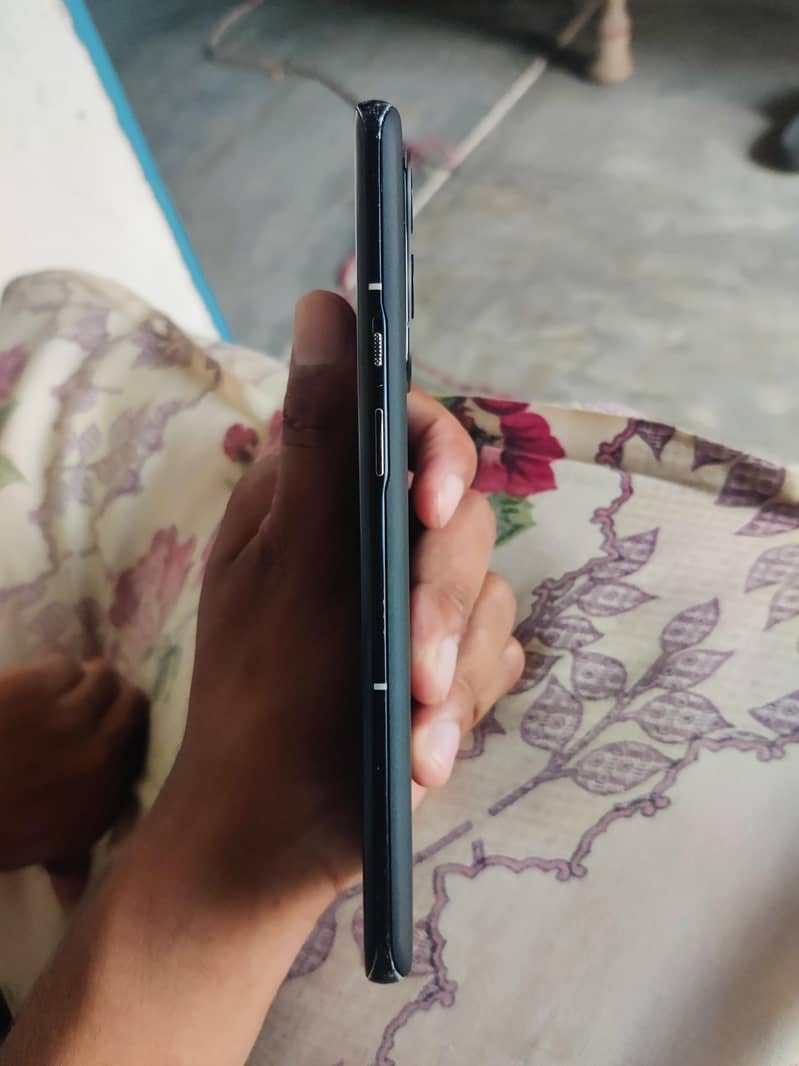 One Plus 9 Pro 0