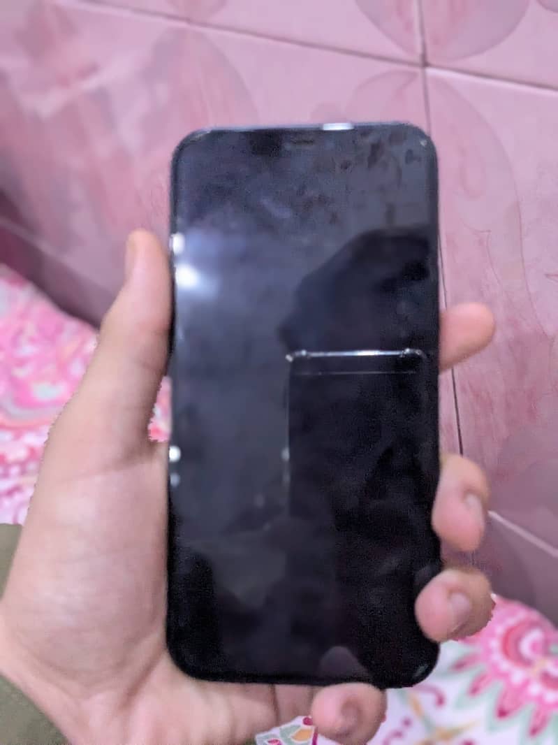 Apple iPhone 12 1