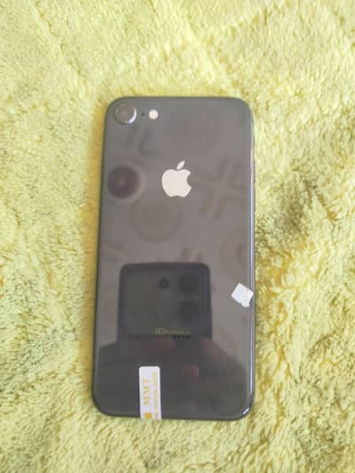 Apple iPhone 8