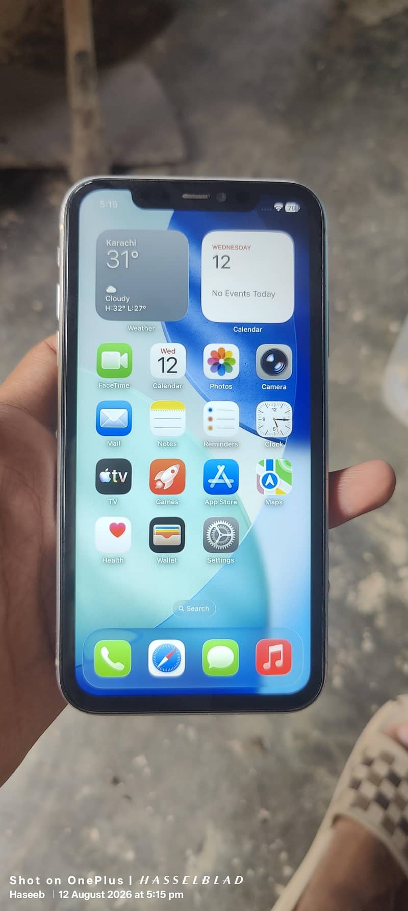 Apple iPhone 11 3