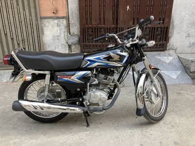 Honda CG 125 2025