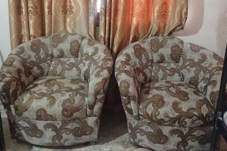 Good condition sofa set