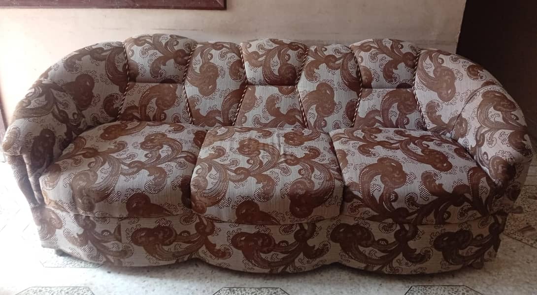 Good condition sofa set 1