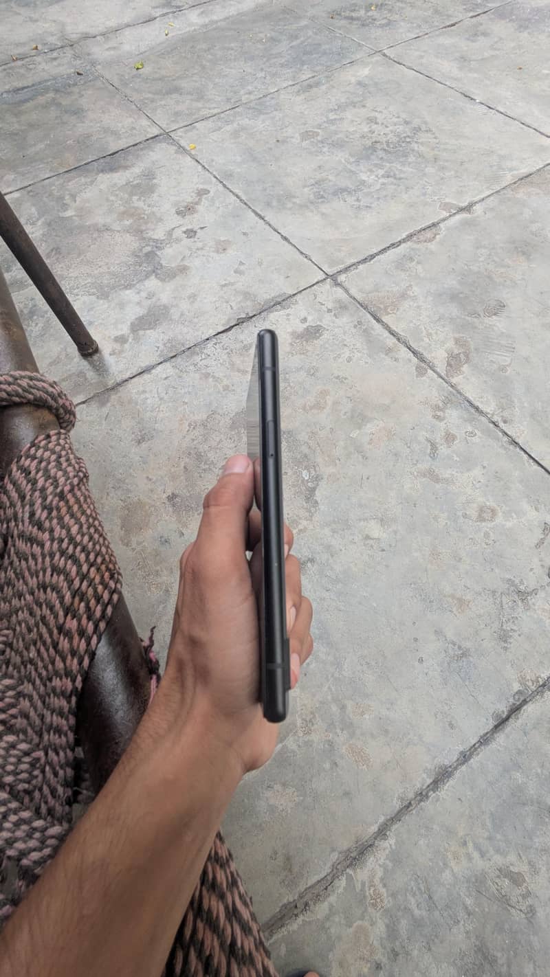 Pixel 6a 4