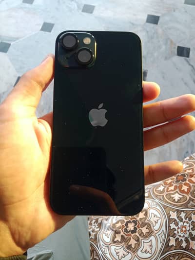 Apple iPhone 13