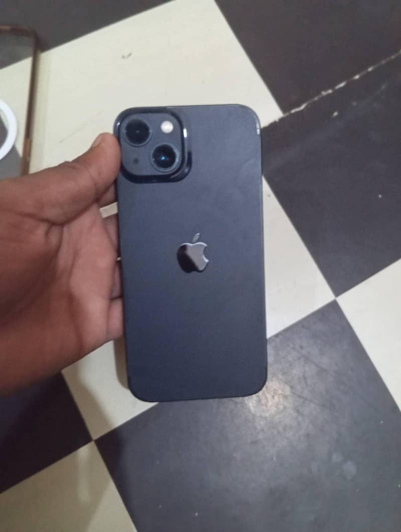 Apple iPhone 13 6