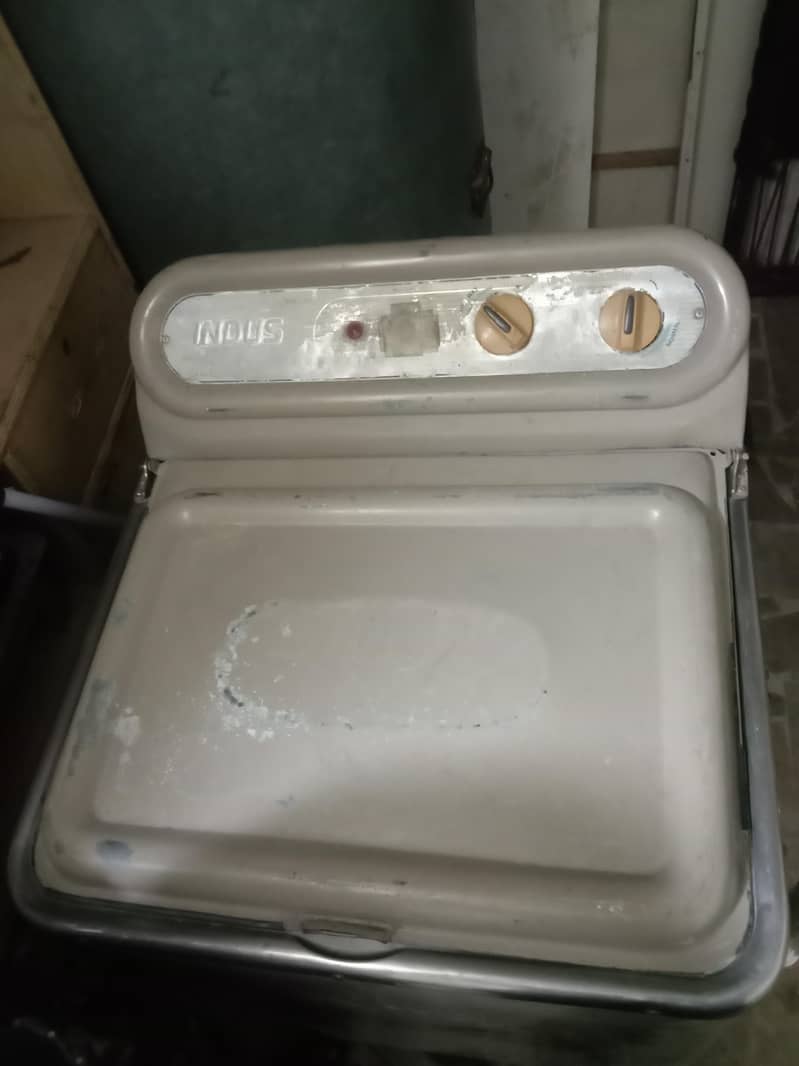 Indus Washing Machine 1